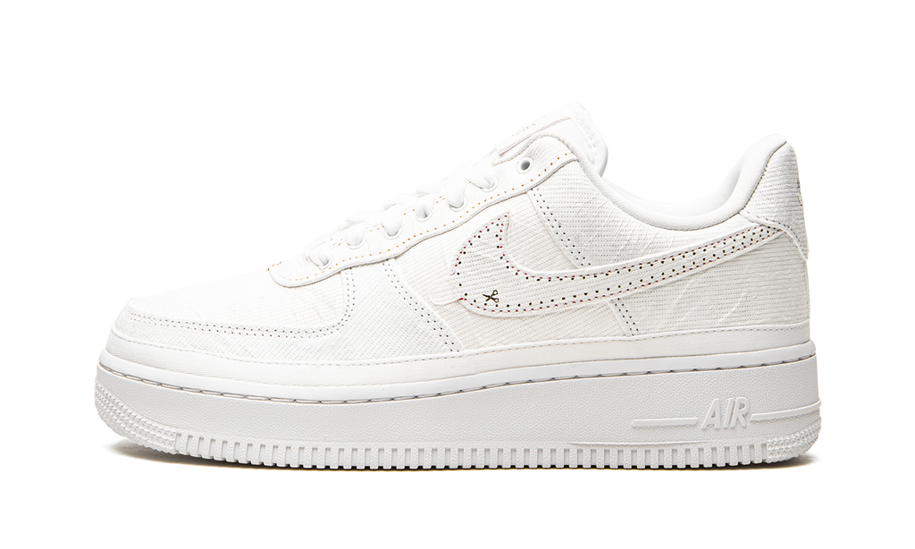 AIR FORCE 1 LO LX WMNS"Reveal" CJ1650 101
