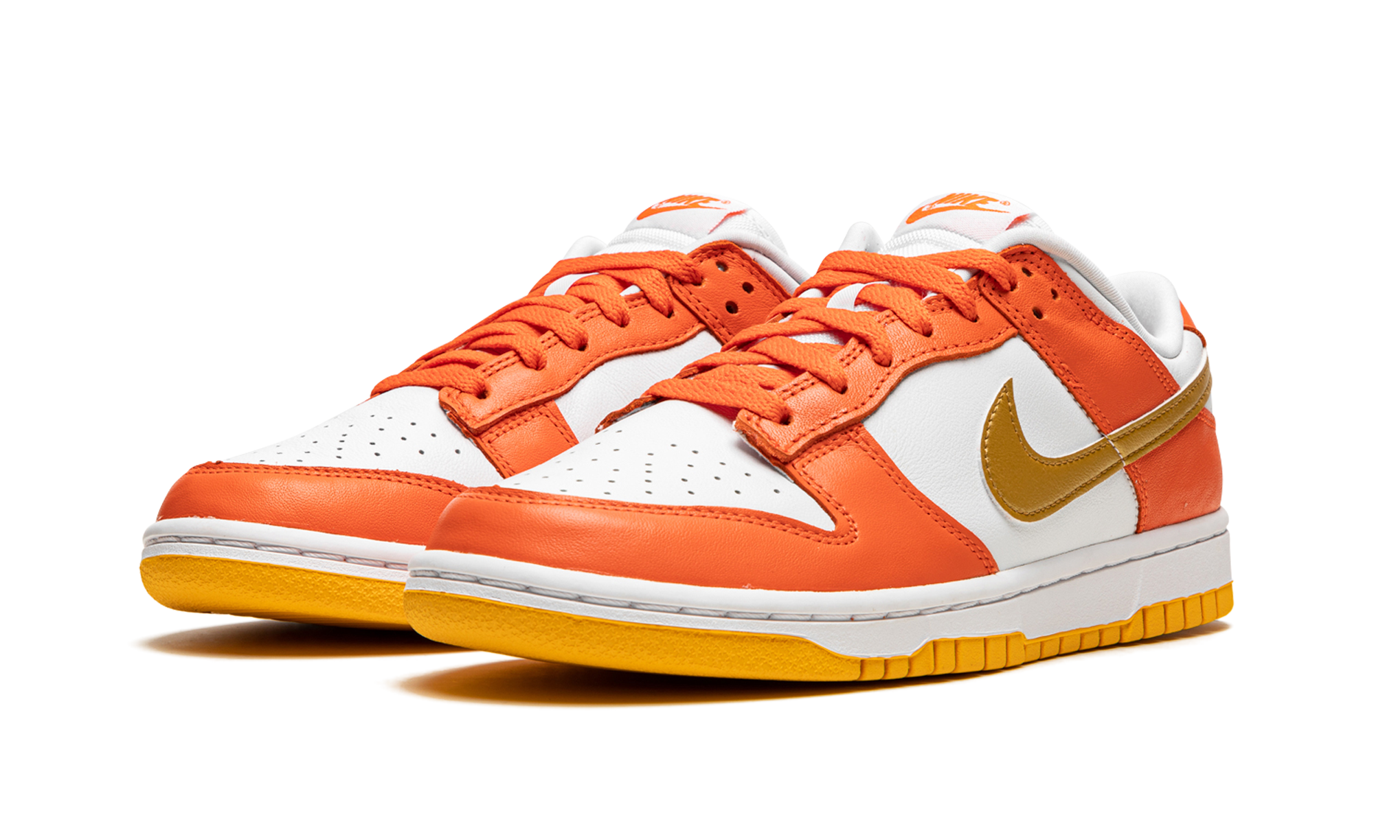DUNK LO MNS WMNS"Golden Orange" DQ4690 800
