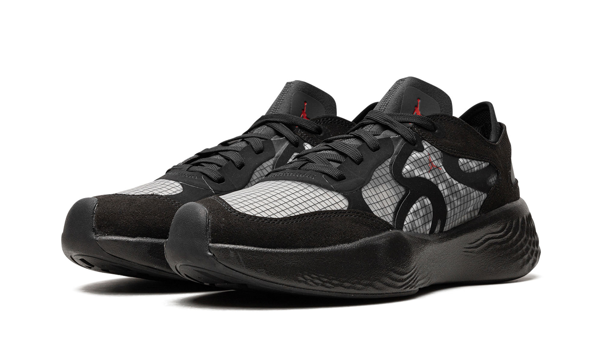 Delta 3 Low "Black Anthracite" DN2647 060