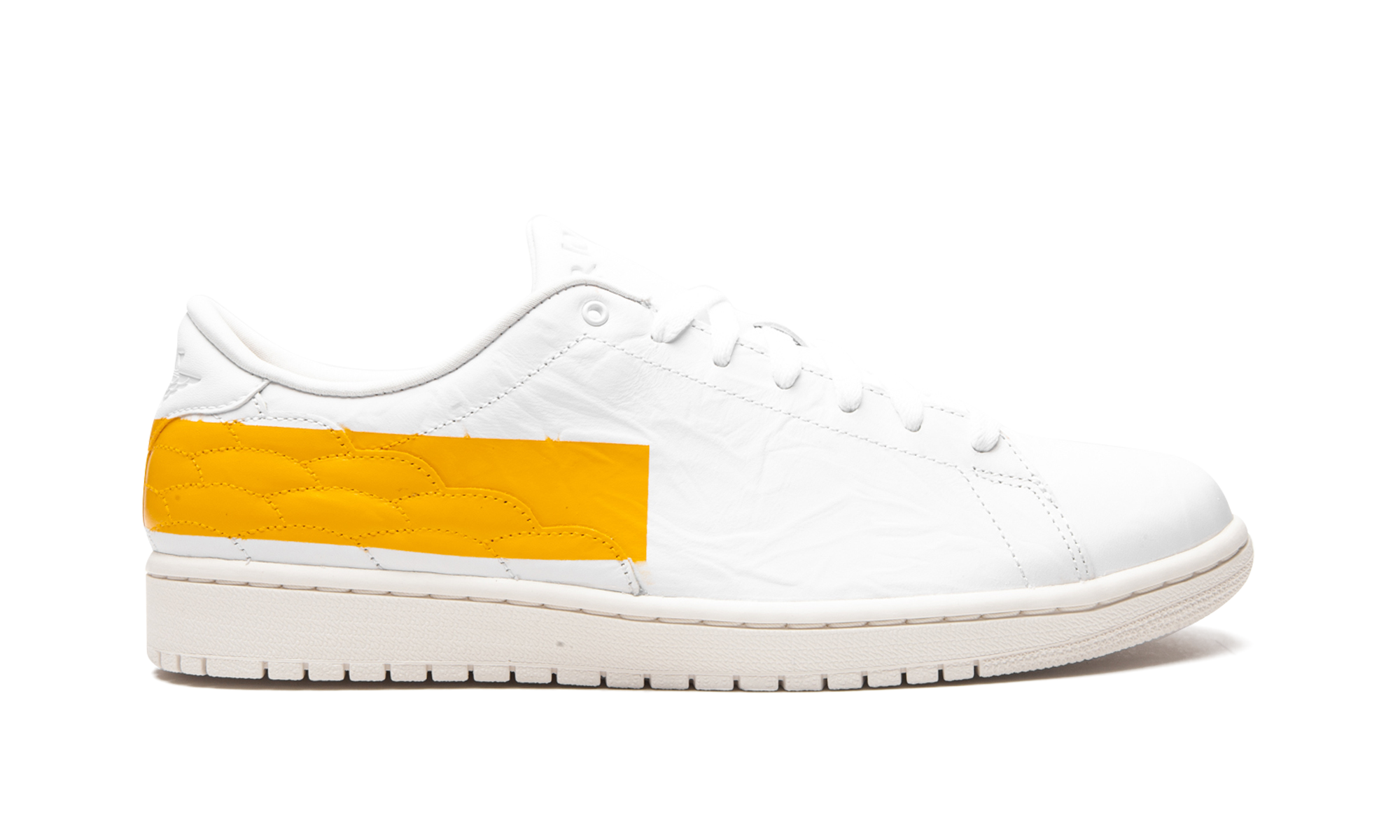 1 Low Centre Court "University Gold" DJ2756 102