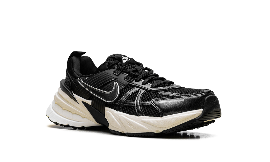 V2K Run WMNS"Black Muslin" FD0736 012