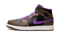 1 Mid "Palomino" DQ8426 215