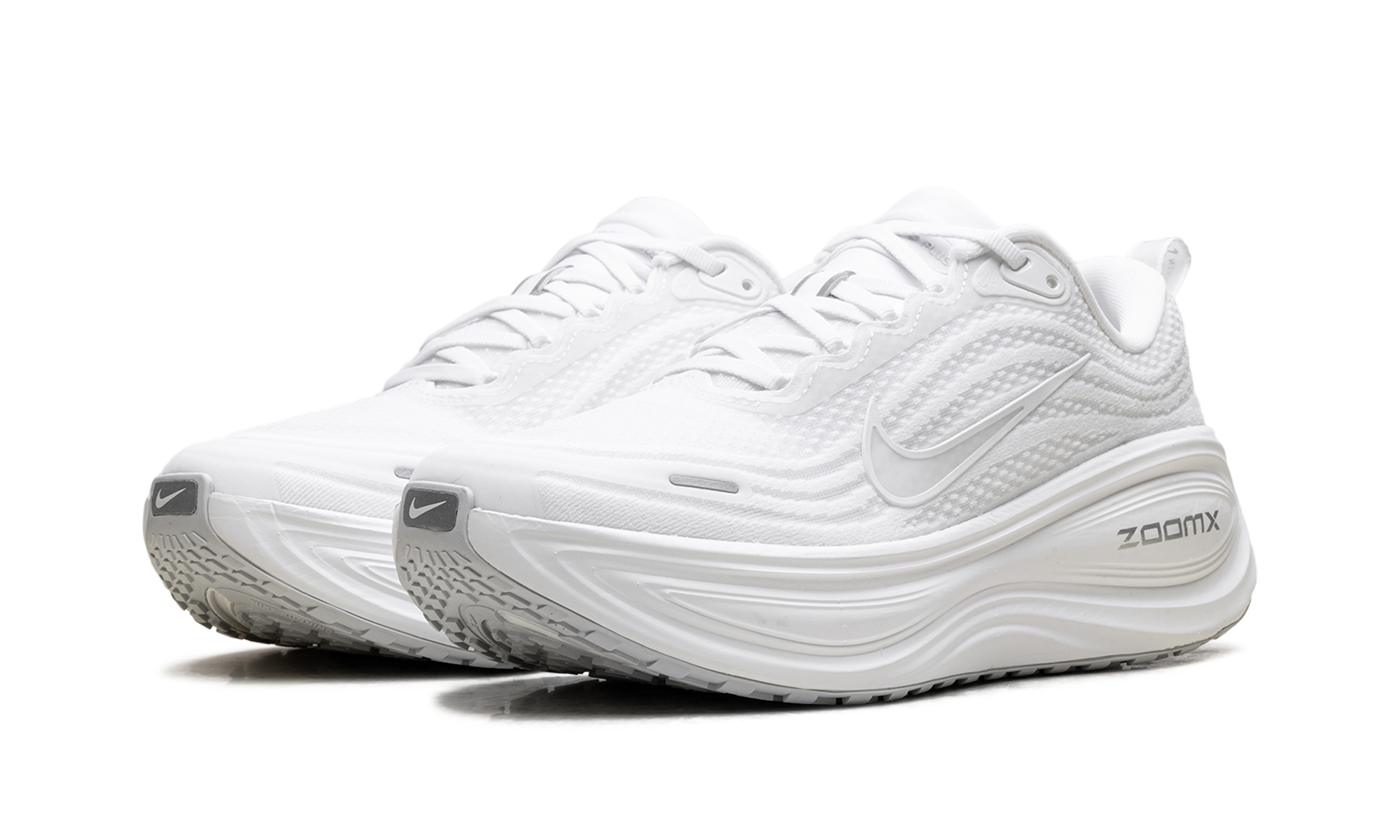 Vomero Plus WMNS"Triple White" HV8154 102