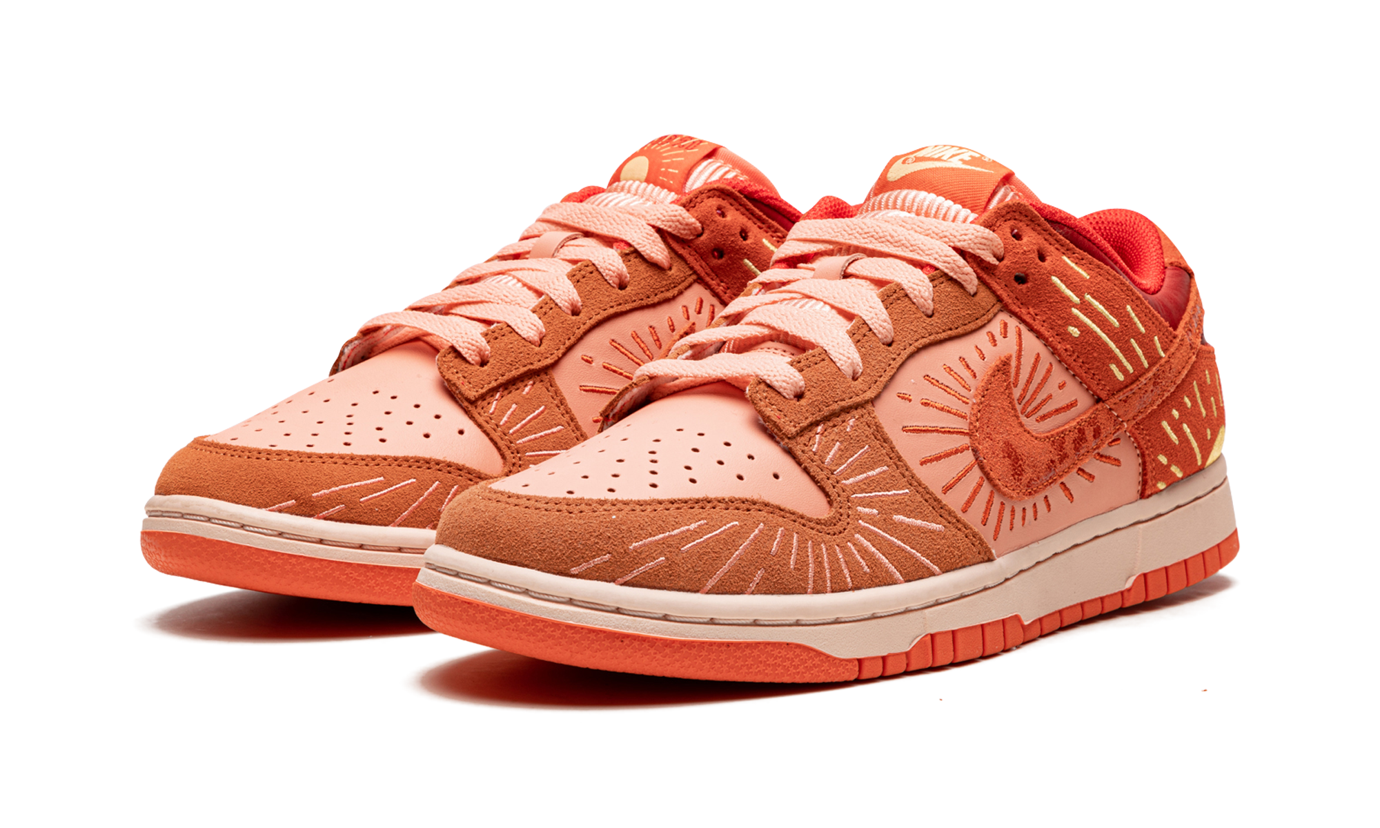 DUNK LO NH MNS WMNS"Winter Solstice" DO6723 800