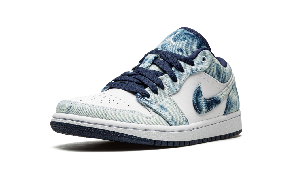 1 Low SE "Washed Denim" CZ8455 100