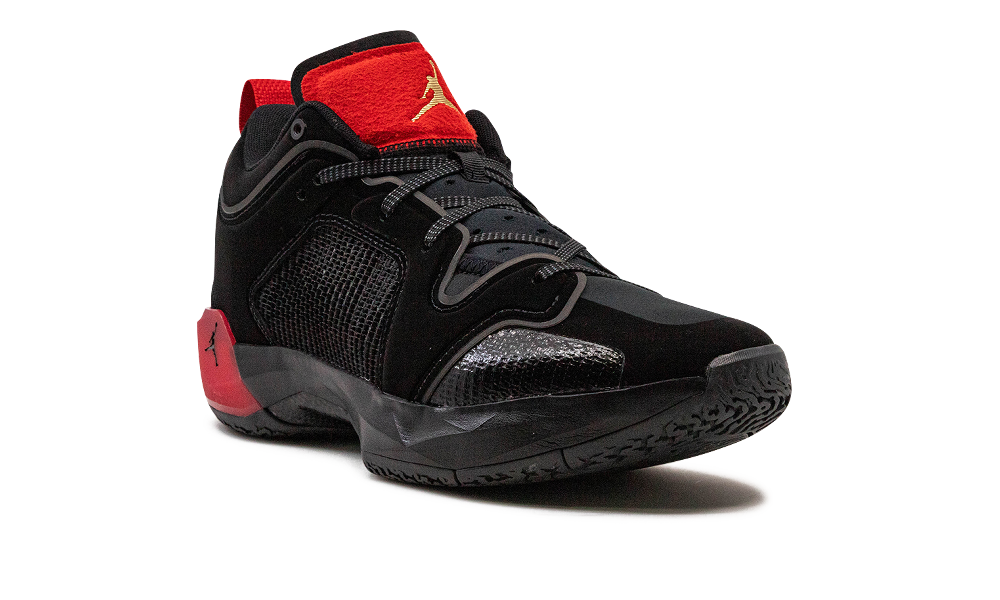 37 Low "Bred" DQ4122 007