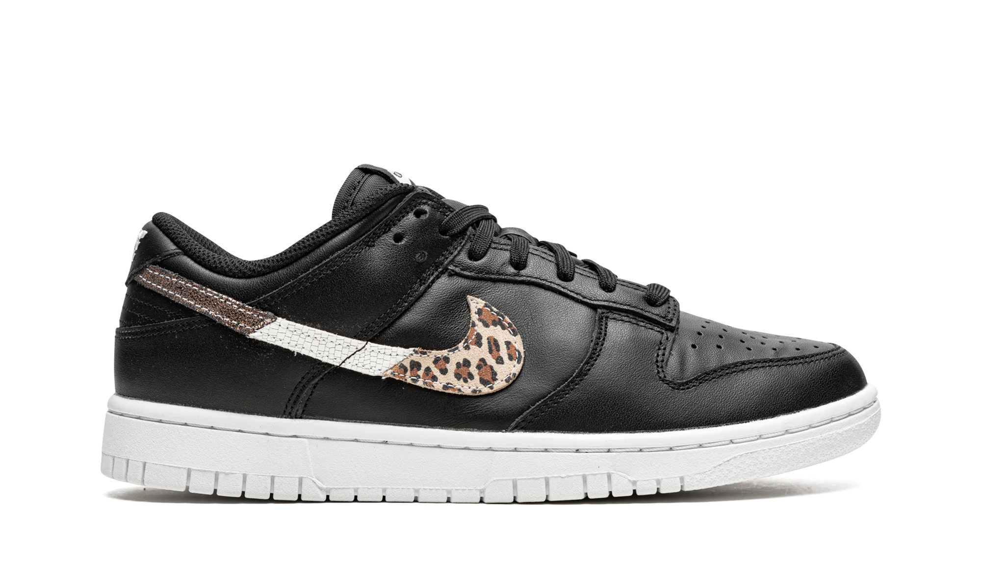 DUNK LO SE WMNS"Animal Instinct" DD7099 001
