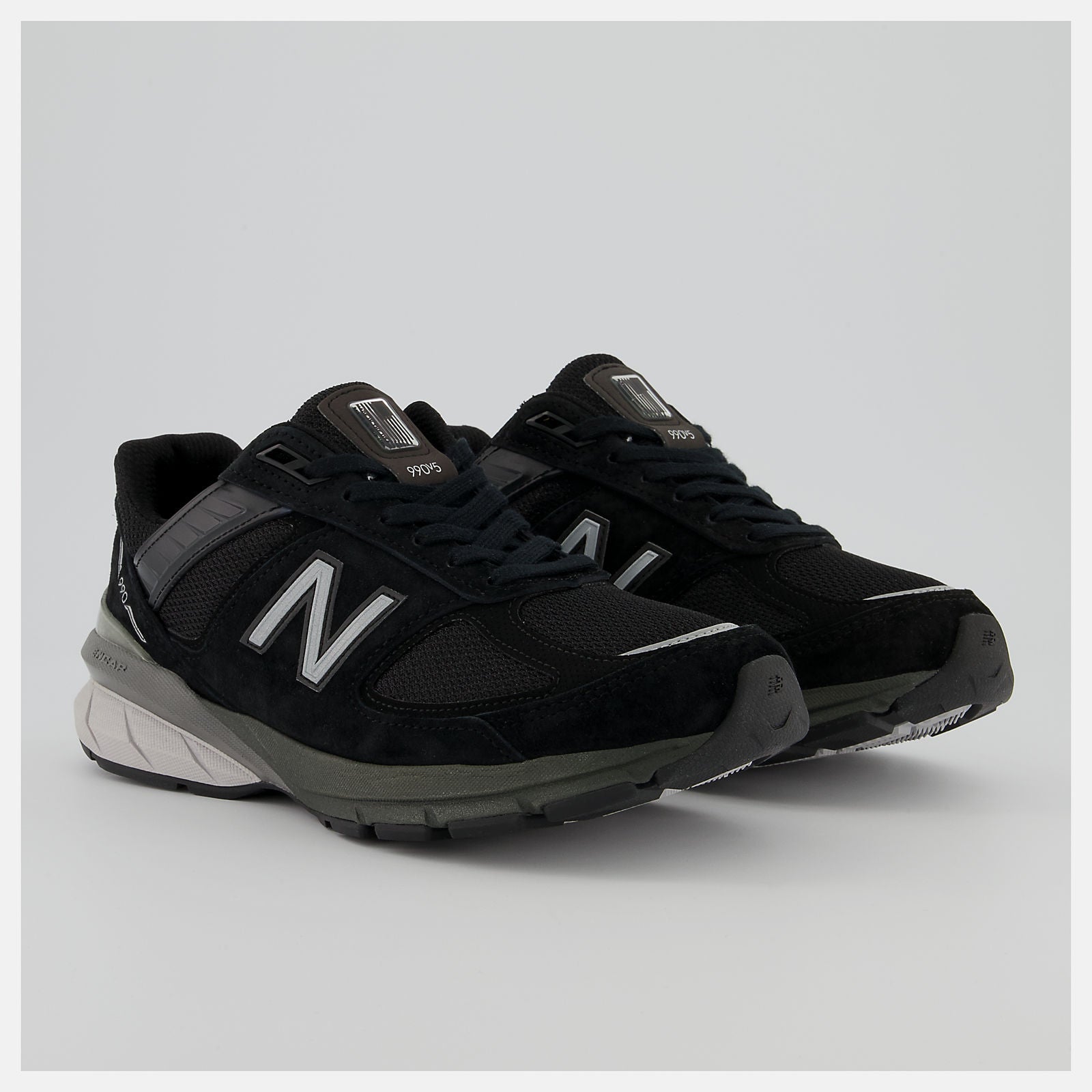 Women's 990v5