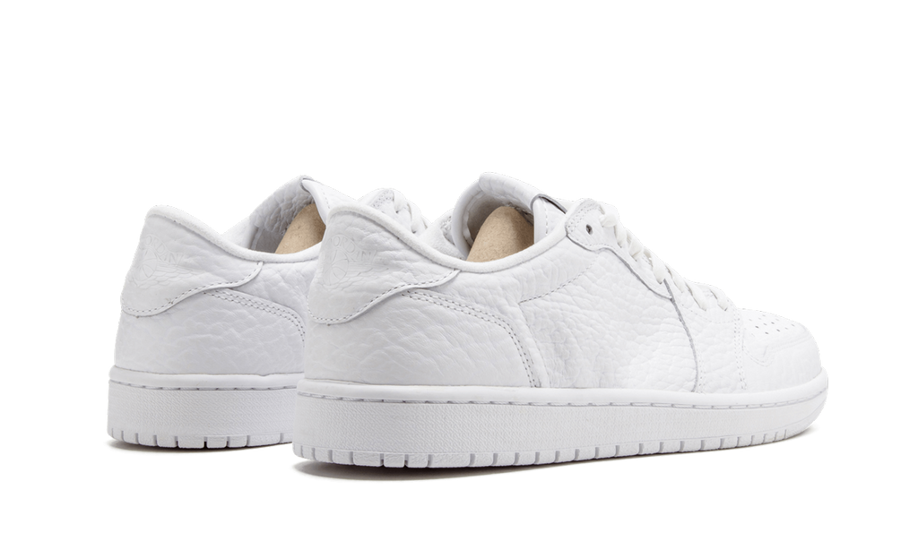 1 Retro Low NS "Triple White" 872782 100