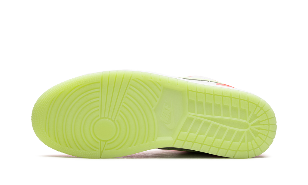 1 Low SE "Lava Glow" FN6772 671