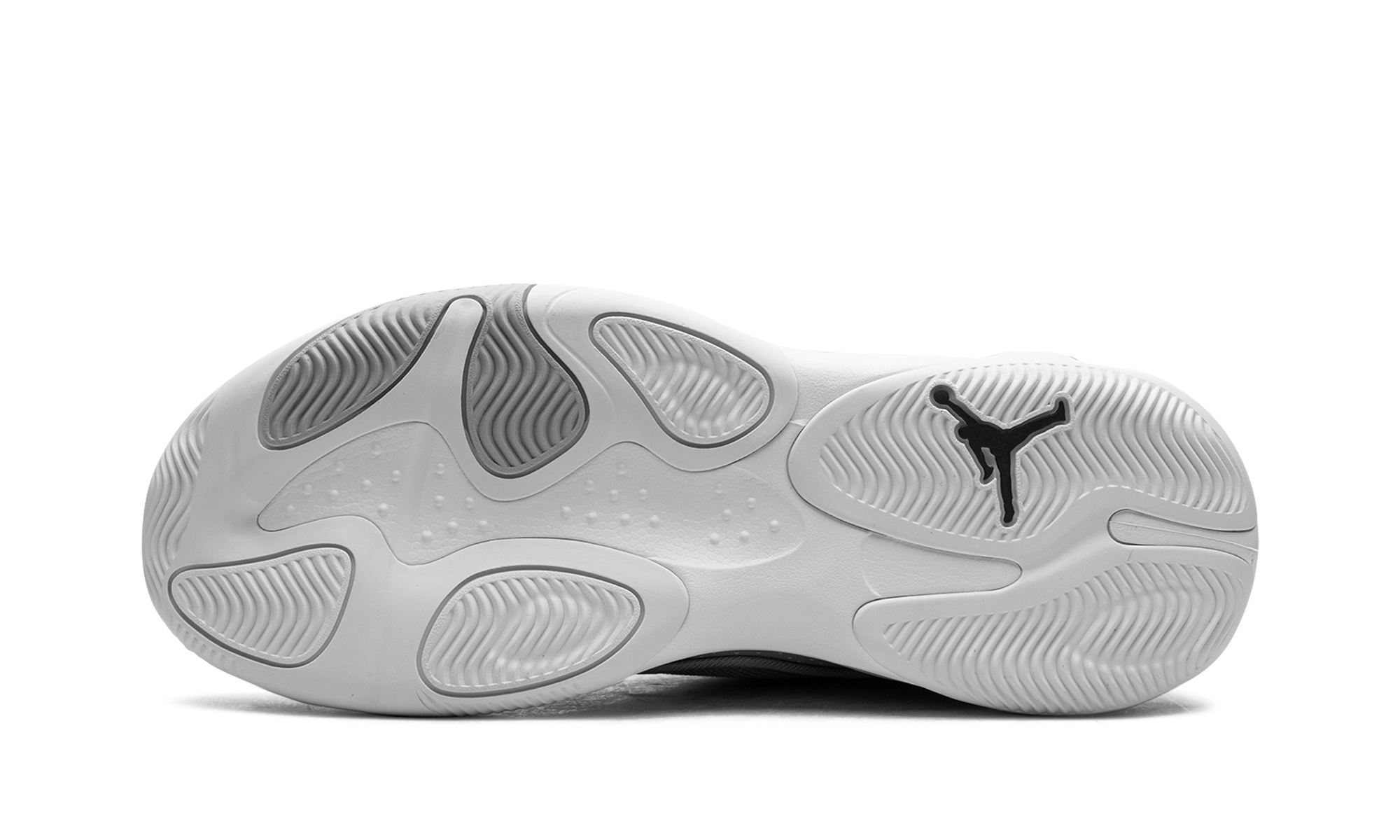 Max Aura 4 "Cool Grey" DN3687 005