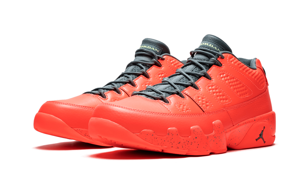 9 Retro Low "Bright Mango"