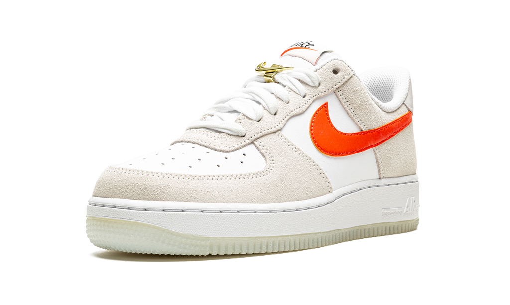 AIR FORCE 1'07 SE MNS WMNS"First Use" DA8302 101