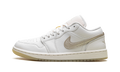 1 Low SE WMNS "Metallic Team Gold" HV5157 100