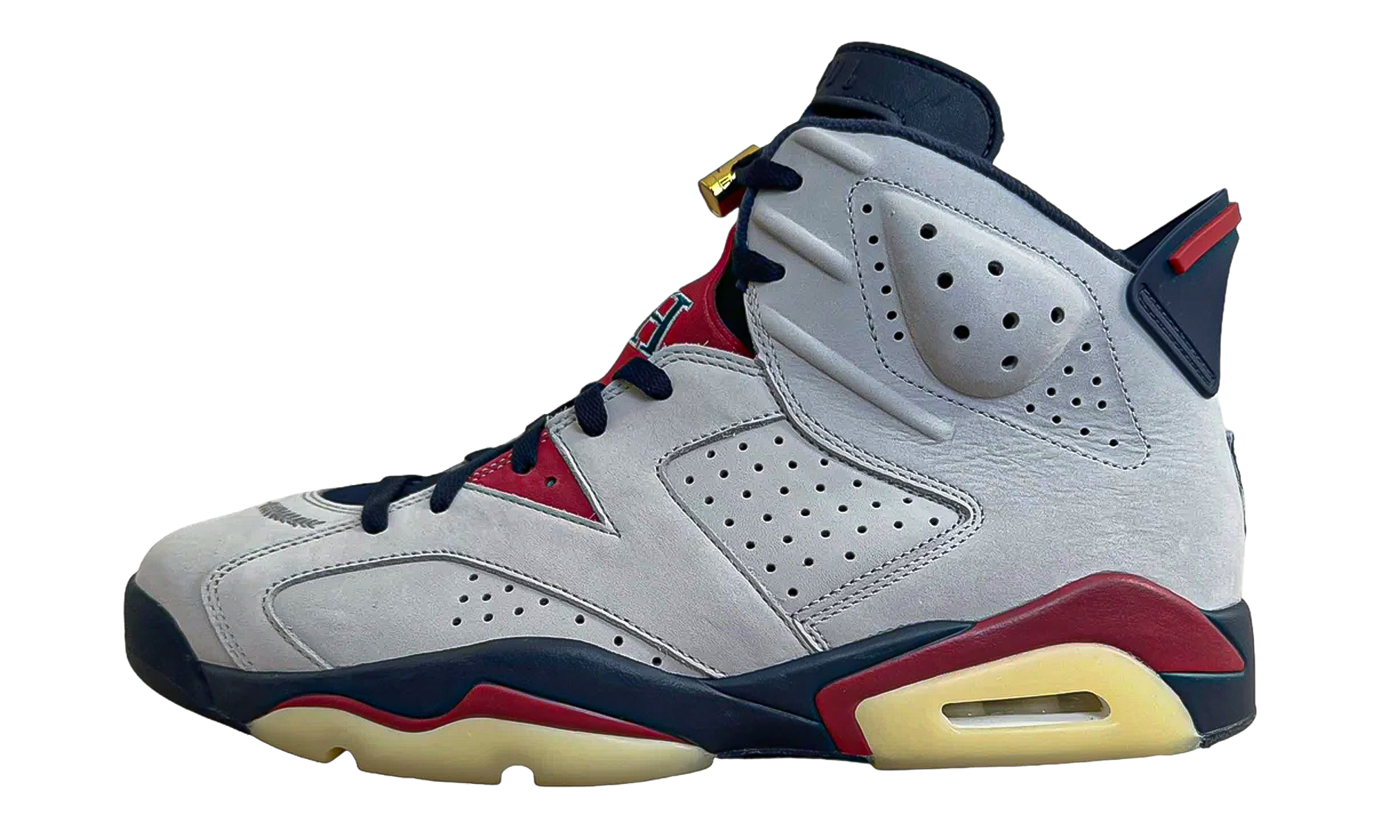 6 Retro "Howard Bisons PE (2021)" DR5500 1176198 SZ 1176198 SU21